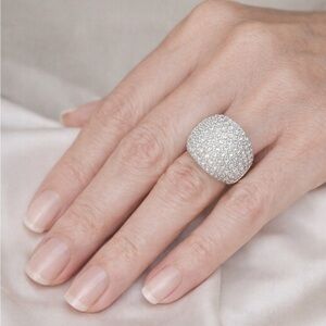 Silver plated crystal pavé dome ring, cut out sides, pebbled ring bottom 🩶🤍